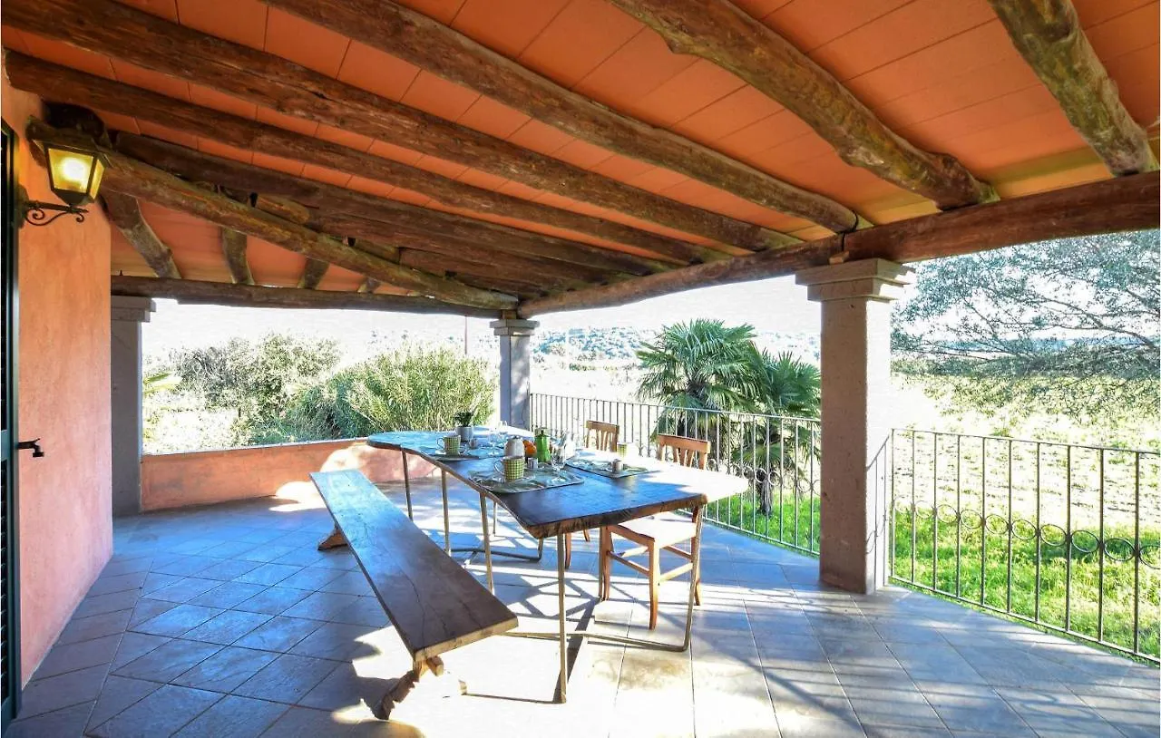 別荘 Lovely Home In Orosei With Kitchen イタリア
